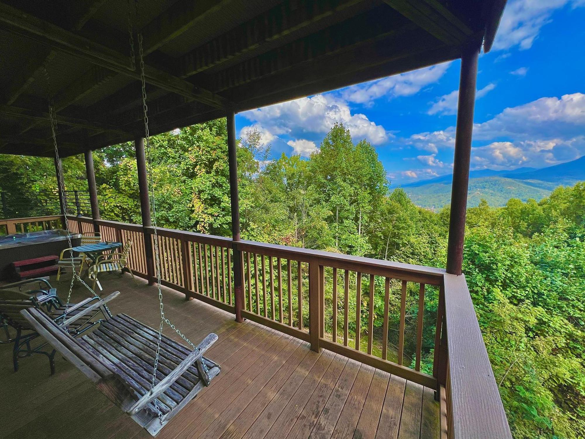 Bear Cave Villa Gatlinburg Exterior photo
