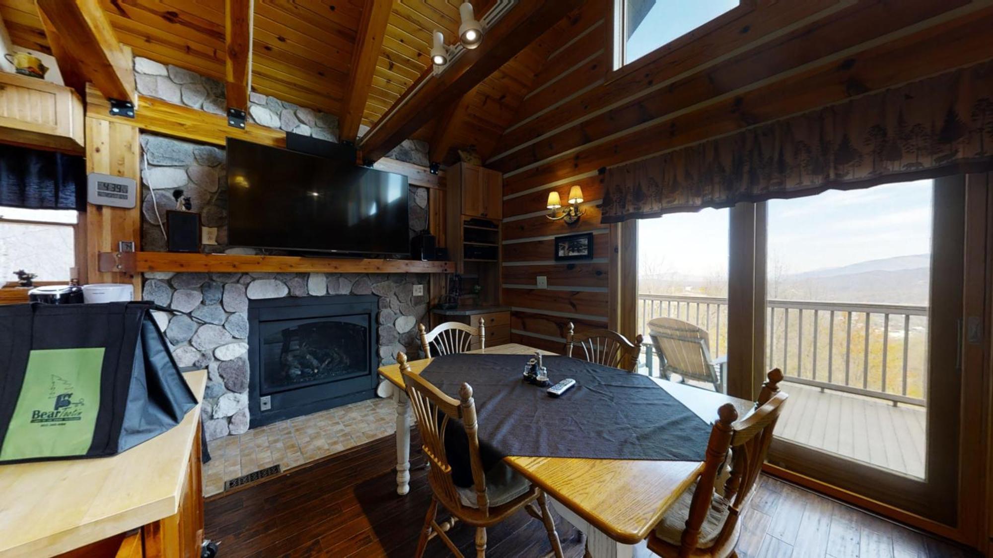Bear Cave Villa Gatlinburg Exterior photo